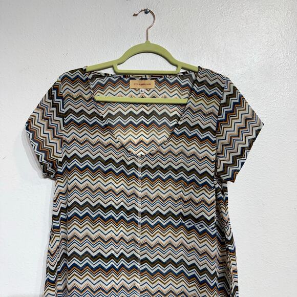 Otis & Maclain Chevron Print Sheer High Low Blouse Sz L - Picture 2 of 8
